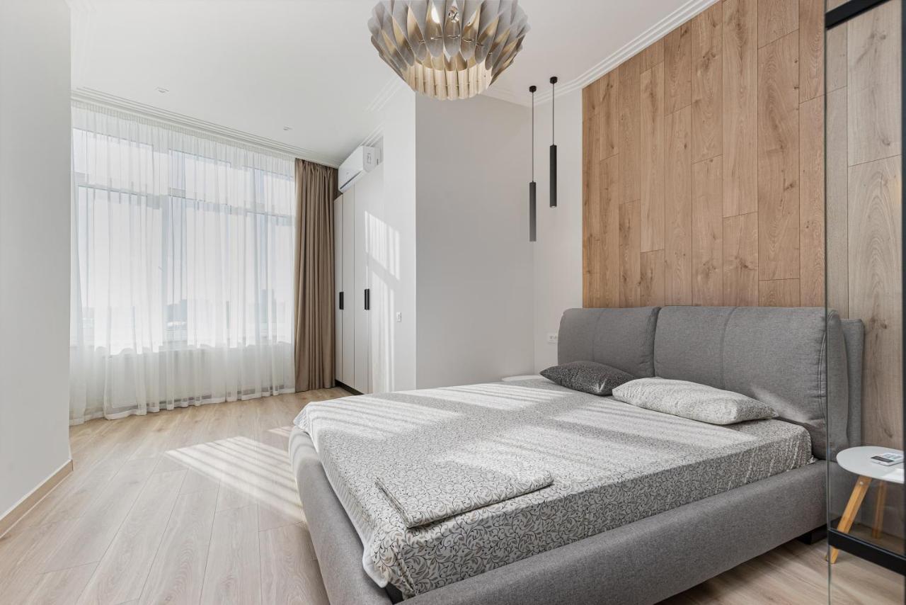 Sea Symphony Luxury 3-Bedrooms Apartment 오데사 외부 사진