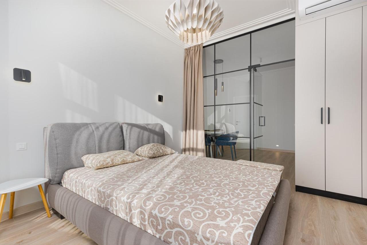 Sea Symphony Luxury 3-Bedrooms Apartment 오데사 외부 사진